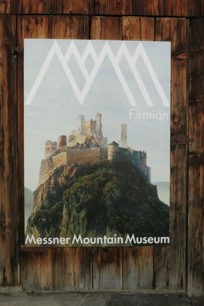 Musée Firmian de l'histoire de l'alpinisme, installé dans le château Sigmundskron près de Bolzano dans le Haut-Adige